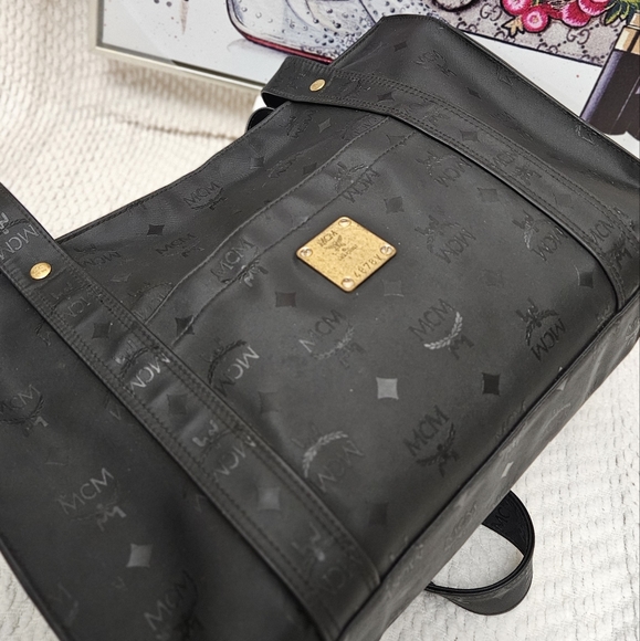 Authentic MCM Vintage Visetos Shoulder/Tote Bag in Black - Picture 4 of 16
